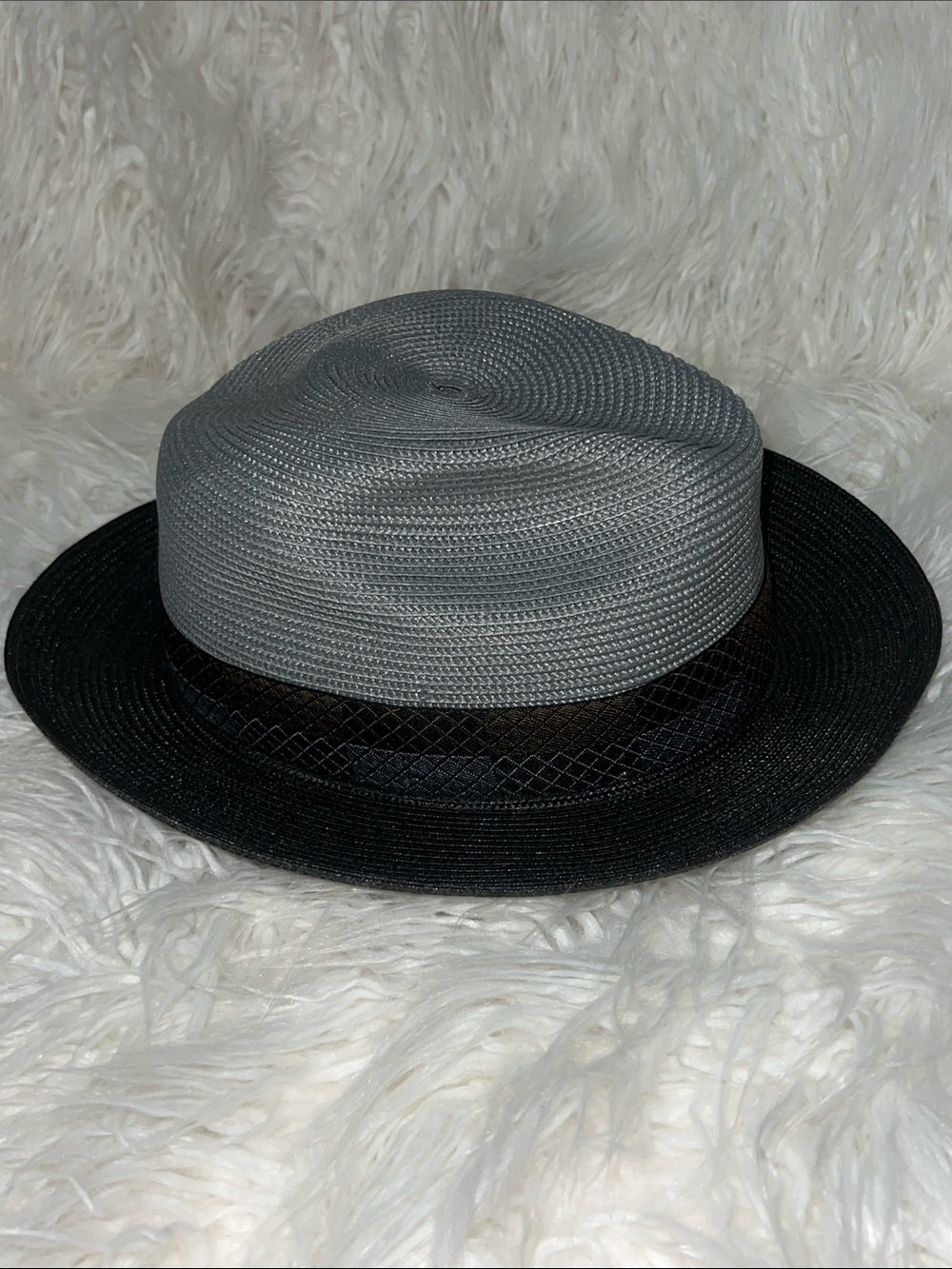 New Stetson Andover 7 3/4 Black Brim with Light Gray Crown Fedora